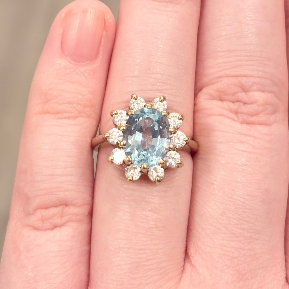 Vintage 10K Blue White Topaz Flower Cluster Ring, Sky Light Oval Size 5.5 - Picture 6 of 17